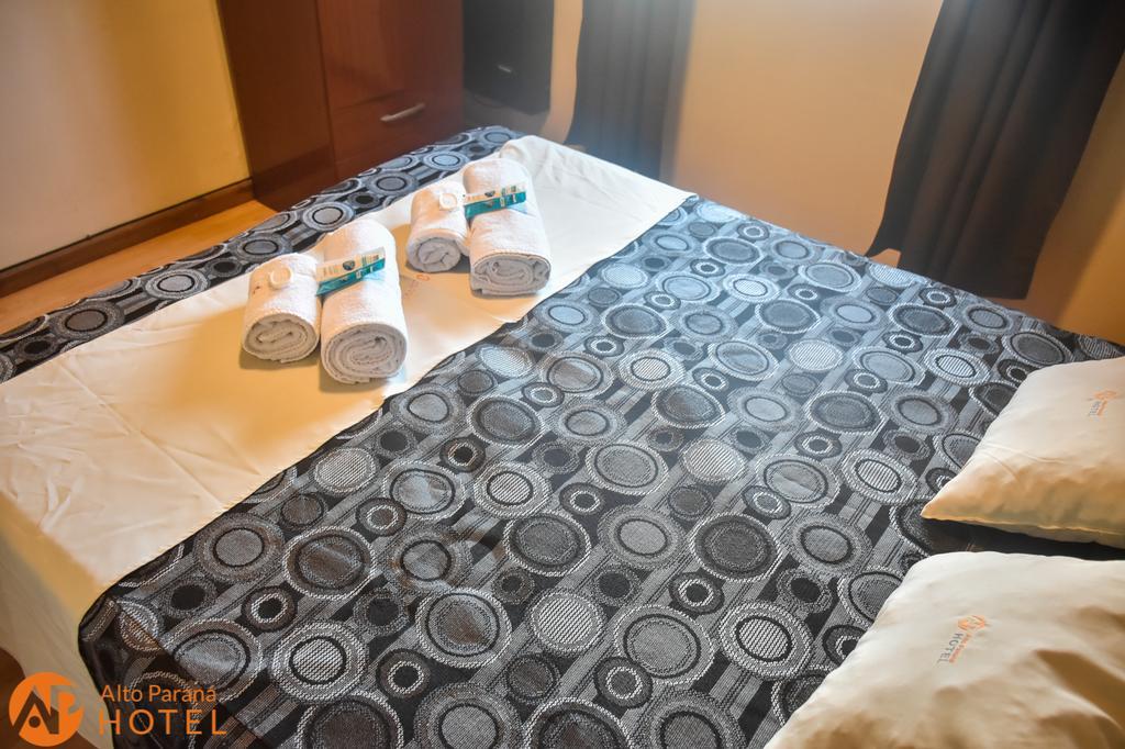 Hotel Alto Parana Cordova Esterno foto