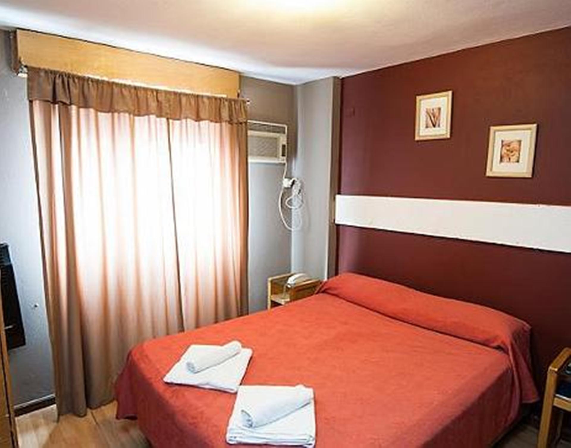 Hotel Alto Parana Cordova Esterno foto